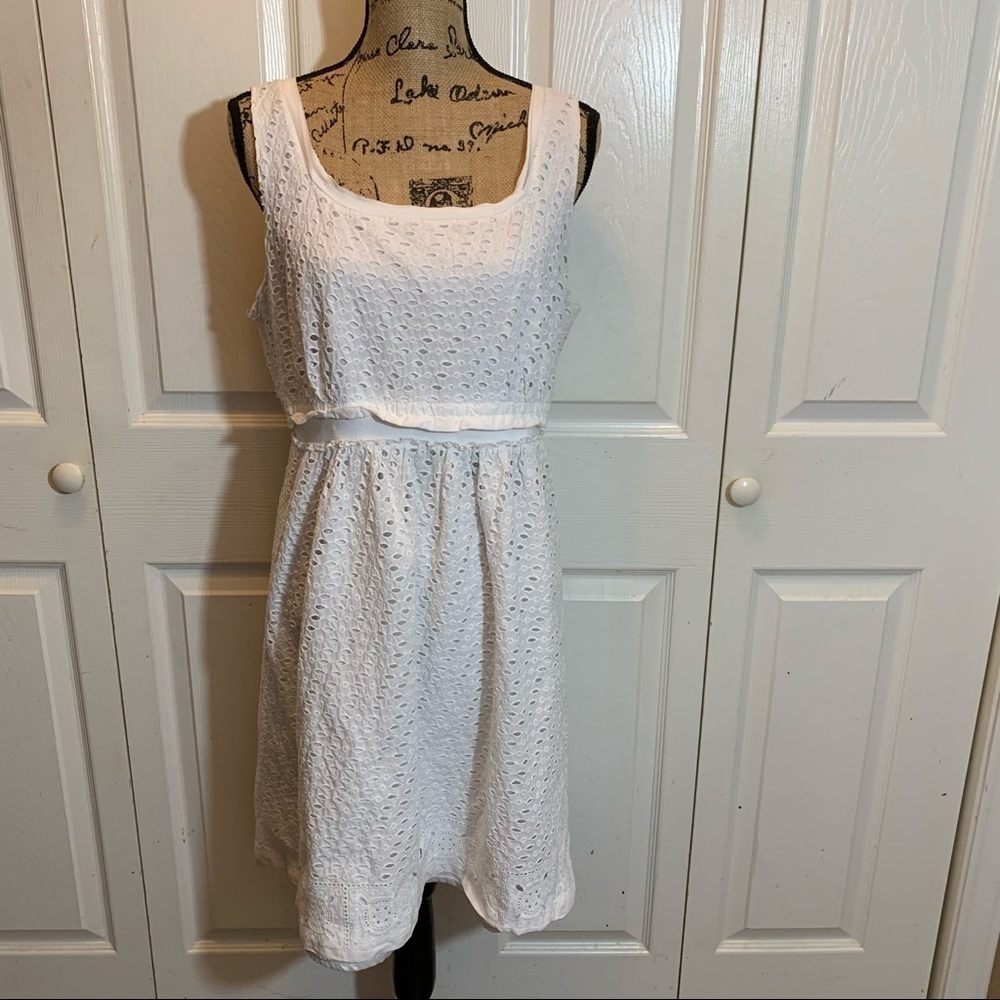 Tahari Dress Sleeveless Dress